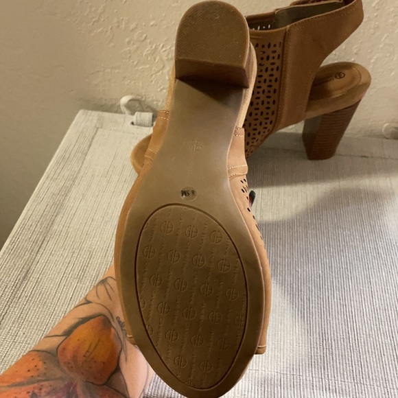 Giani Bernini memory foam booties size 8.5 - Picture 2 of 5